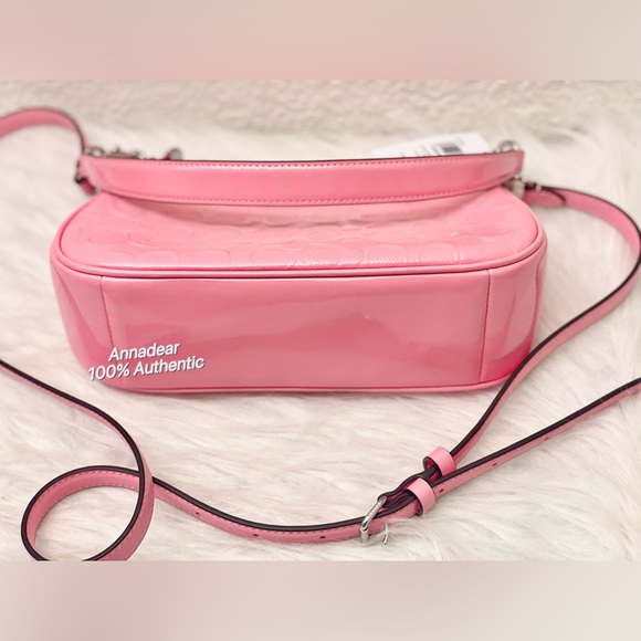 NWT Coach Teri Shoulder Bag In Signature Leather With Heart Charm in Pink CDA98 - Picture 12 of 16